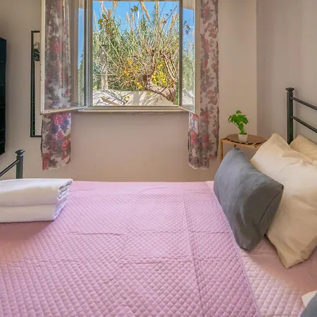 Sofia Fronte Mare 아볼라