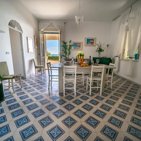 Sofia Fronte Mare 펜션 *