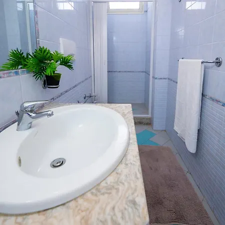 펜션 Sofia Fronte Mare 아볼라