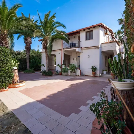 Sofia Fronte Mare Avola