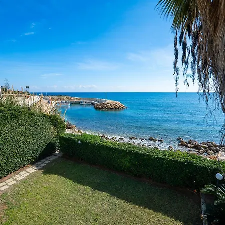 Hébergement de vacances Sofia Fronte Mare