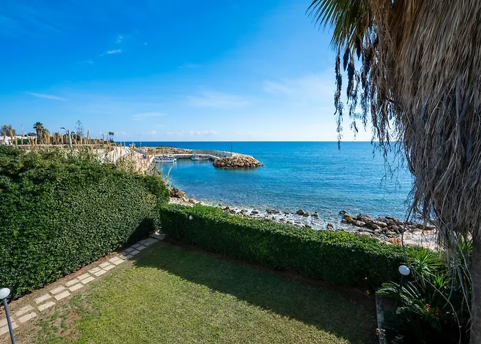 Semesterbostad Sofia Fronte Mare